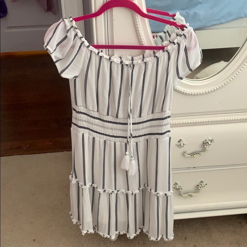 AE off the shoulder smoked dress